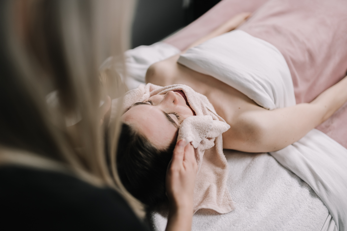 melt-mineral-spa-services-okanagan-penticton-spa_facial2 Luxury Facials at Melt Mineral Spa in Penticton