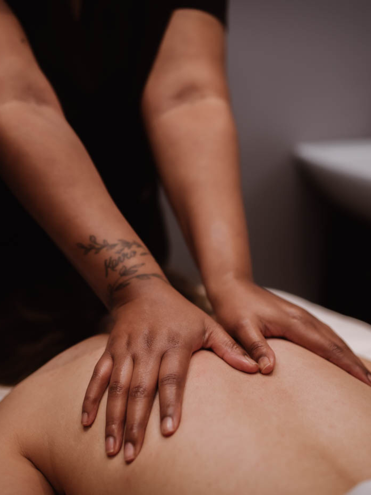Melt Mineral Spa - Body Care, Massage, Tension Relief Massage, Hot Stone Massage3 Spa Services in Penticton BC at Melt Mineral Spa